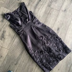 Adrianna Papell cocktail dress. It says size 8 on the tag but it fits like a 6
